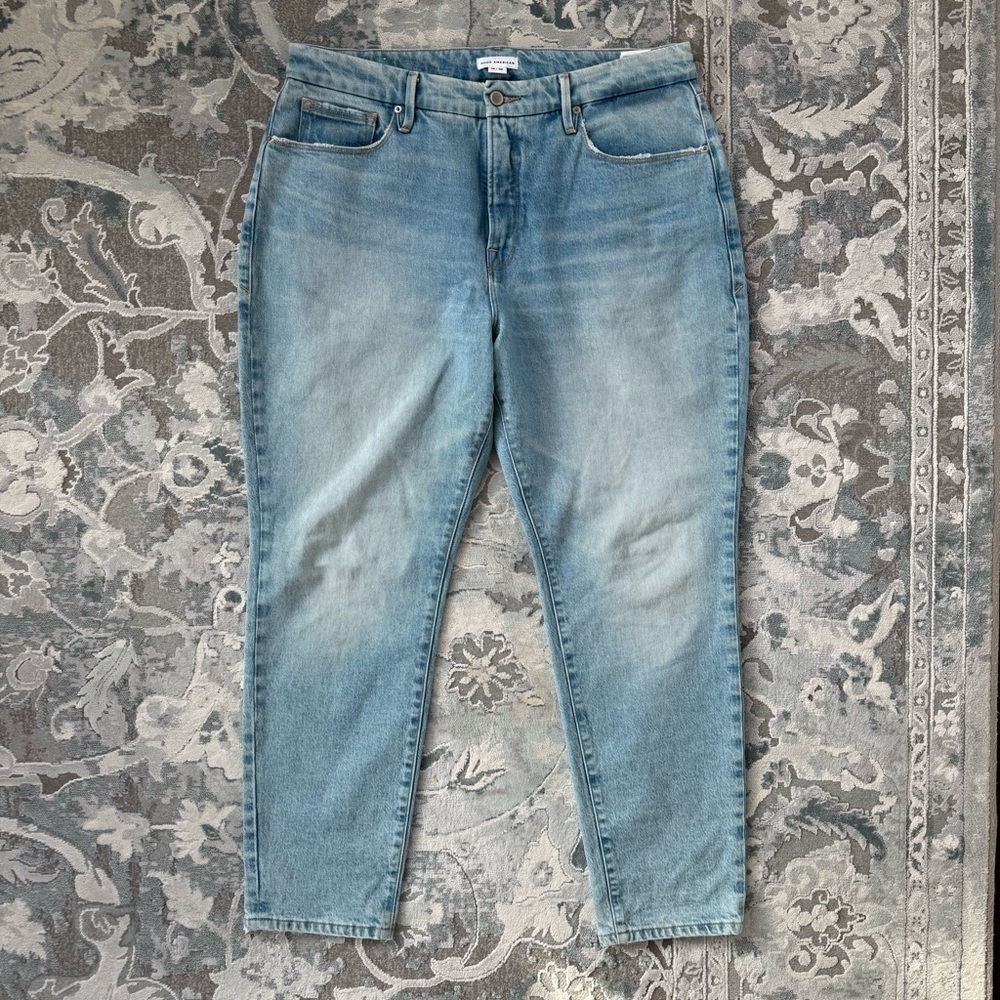 Good American Good Girlfriend Jeans - Picture 5 of 13